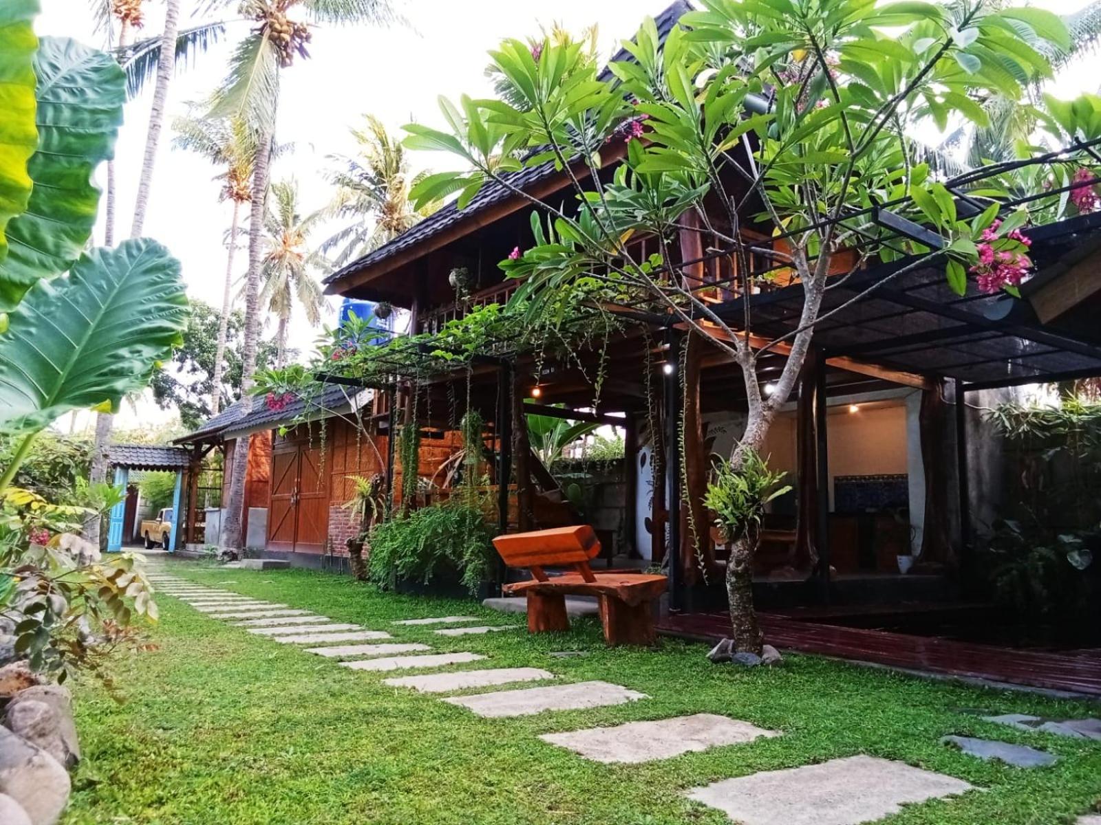 Tahlia'S Villa Sorongjukung Exterior foto