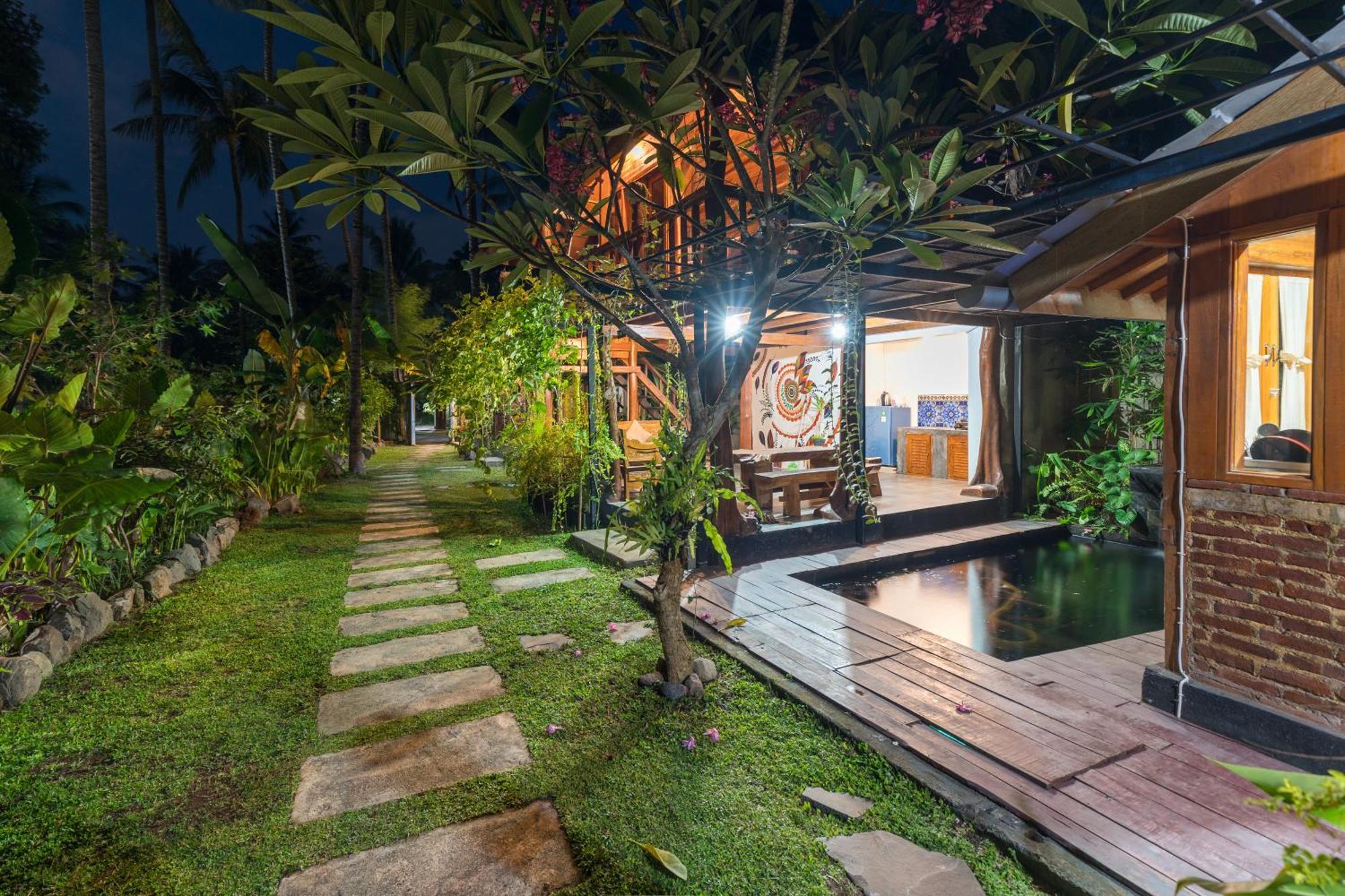 Tahlia'S Villa Sorongjukung Exterior foto