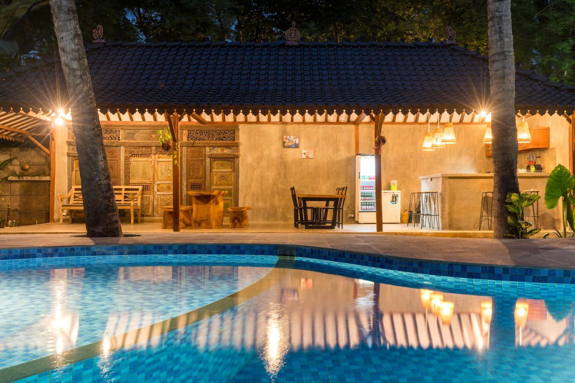 Tahlia'S Villa Sorongjukung Exterior foto